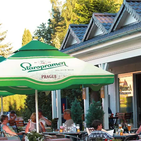 Camping Am Luckower See / 35m² Sternberg